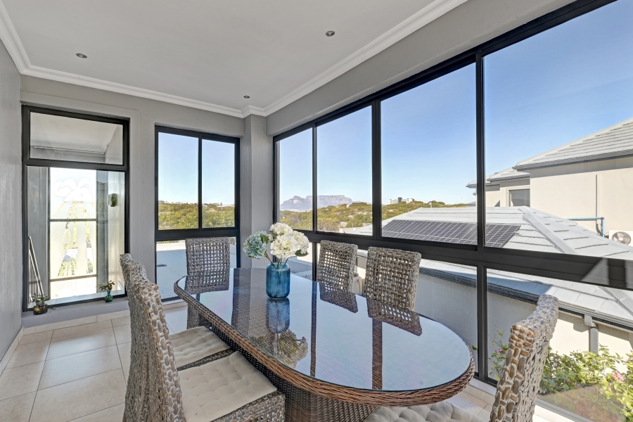 To Let 2 Bedroom Property for Rent in Big Bay Western Cape